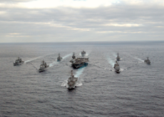 US_Navy_031130-N-3653A-002_USS_George_Washington_(CVN_73)_Carrier_Strike_Group_formation_sails_in_the_Atlantic_Ocean.jpg