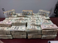 Pile_of_money.jpg