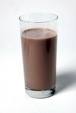 20120710184239-glass-of-chocolate-milk-after-every-training-run.jpg