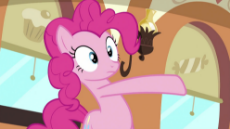 Pinkie_Pie_hoof_up_S2E24.png