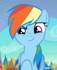 1740456__safe_screencap_rainbow+dash_the+crystal+empire_female_smiling_smirk_solo.png
