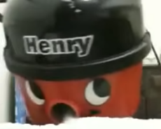 henry hoover does a line of coke.png