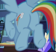 1485454__safe_screencap_rainbow+dash_equestria+girls_rainbow+rocks_cropped_plot_rainbutt+dash_solo.jpeg