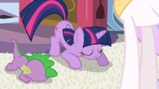 Spike_and_Twilight_bowing_….png