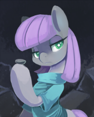 578824__safe_maud+pie_boulder+(pet)_solo_pony_clothes_earth+pony_looking+at+you_sitting_portrait_frown_hoof+hold_rock_carrying_maud+pie+(episod.jpg