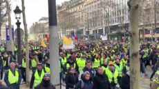 Oh boy what a shot - 13th week - #GiletsJaunes #Yellowvests protest - #Paris   - Ongoing protests in all cities in France - Mainstream media - 'a few protesters' - Protests against Macron govt, high t...-1094206741166866432.mp4