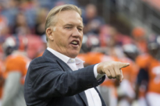 Denver-Broncos-John-Elway-gets-promotion-following-contract-extension.jpg