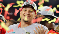 Patrick-Mahomes-smiling-surrounded-by-confetti.jpg