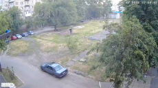 Ukrainian rocket artillery hits a residential area in Yasinovataya on the outskirts of Donetsk.mp4