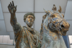 Rome_Capitoline_Marcus_Aurelius_statue_original.jpg