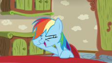 Rainbow_Dash_laughing_S6E1….png
